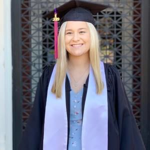 Meet your Posher, Olivia